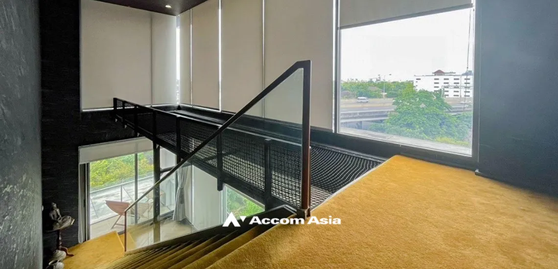 unitDuplex Condo, Penthouse, Pet friendly |  3 Bedrooms  Condominium For Sale in Sukhumvit, Bangkok  near BTS Phra khanong (AA31773)