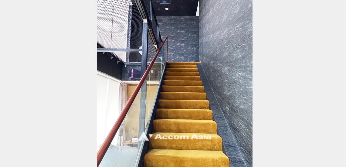 unitDuplex Condo, Penthouse, Pet friendly |  3 Bedrooms  Condominium For Sale in Sukhumvit, Bangkok  near BTS Phra khanong (AA31773)