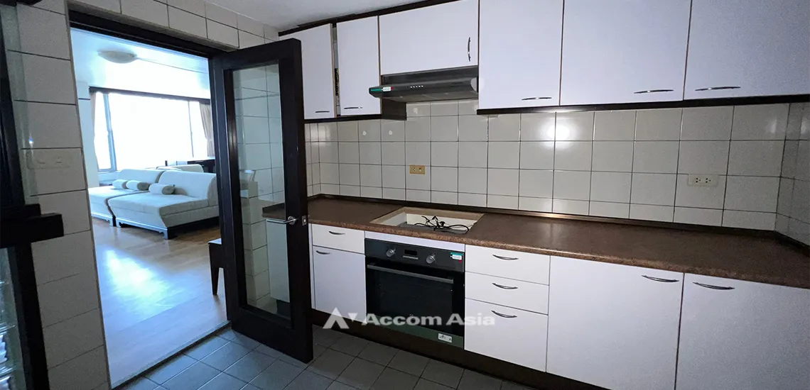 unitPet friendly |  3 Bedrooms  Condominium For Sale in Ploenchit, Bangkok  near BTS Ploenchit (AA31852)