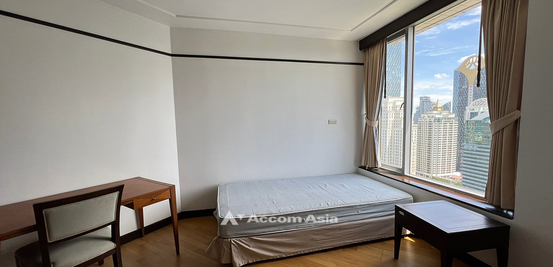 9  3 br Condominium For Sale in Ploenchit ,Bangkok BTS Ploenchit at All Seasons Mansion AA31852