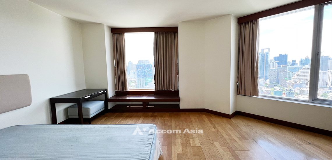 18  3 br Condominium For Sale in Ploenchit ,Bangkok BTS Ploenchit at All Seasons Mansion AA31854