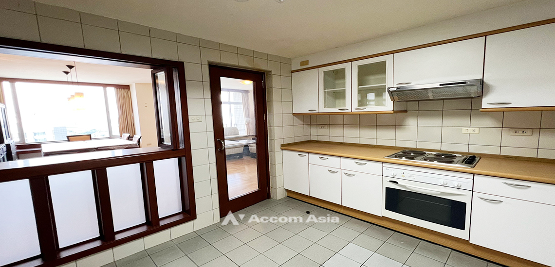 6  3 br Condominium For Sale in Ploenchit ,Bangkok BTS Ploenchit at All Seasons Mansion AA31854