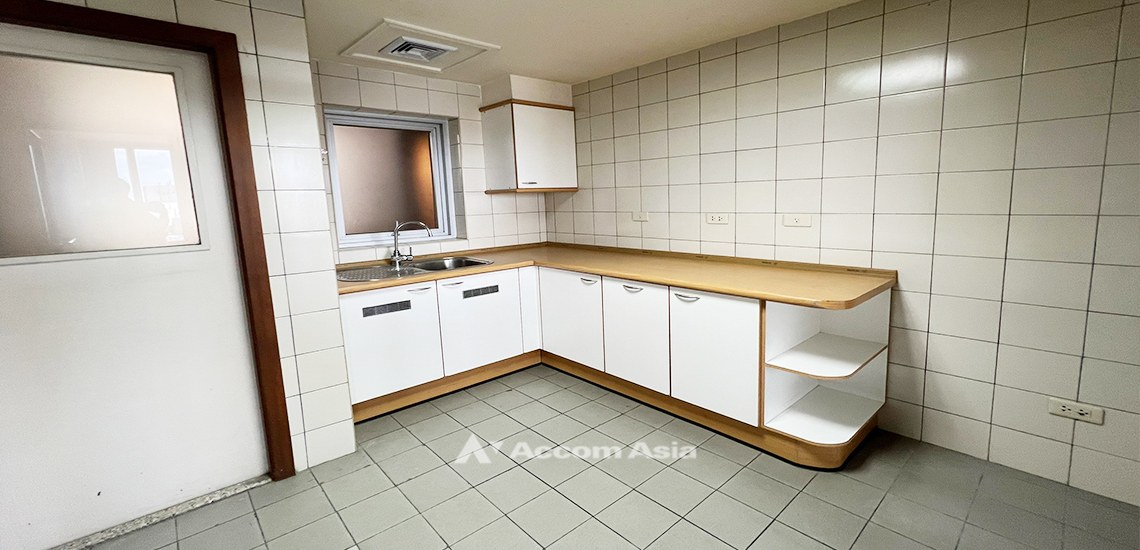 7  3 br Condominium For Sale in Ploenchit ,Bangkok BTS Ploenchit at All Seasons Mansion AA31854