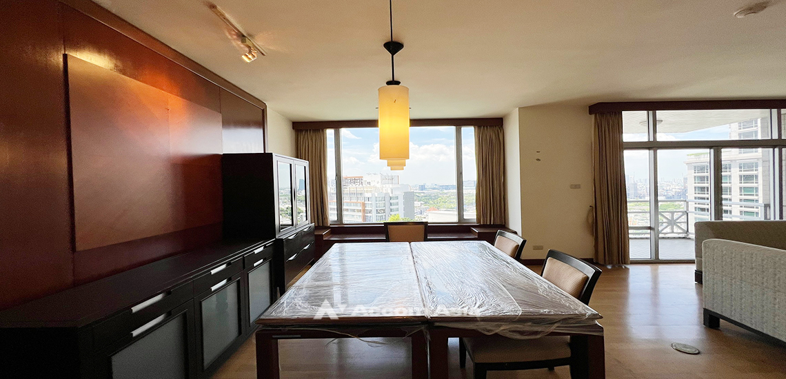 8  3 br Condominium For Sale in Ploenchit ,Bangkok BTS Ploenchit at All Seasons Mansion AA31854