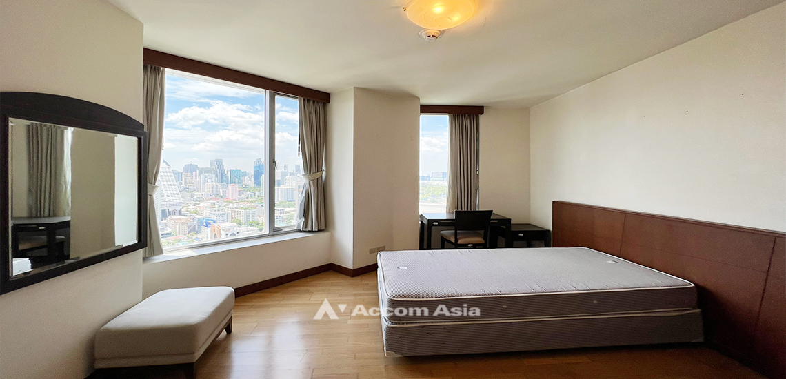 9  3 br Condominium For Sale in Ploenchit ,Bangkok BTS Ploenchit at All Seasons Mansion AA31854