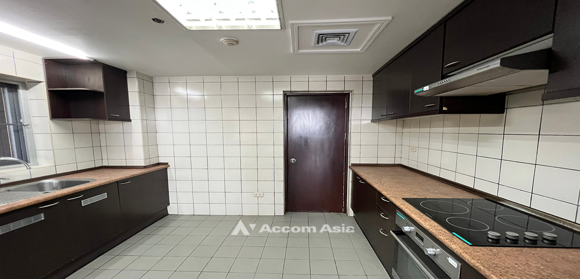 5  3 br Condominium For Sale in Ploenchit ,Bangkok BTS Ploenchit at All Seasons Mansion AA31907