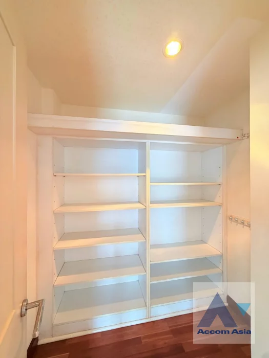 12  3 br Condominium For Sale in Ploenchit ,Bangkok BTS Ploenchit at All Seasons Mansion AA31909