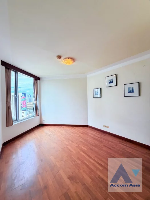 7  3 br Condominium For Sale in Ploenchit ,Bangkok BTS Ploenchit at All Seasons Mansion AA31909