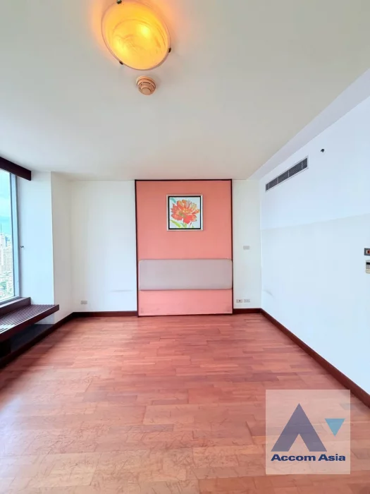 6  3 br Condominium For Sale in Ploenchit ,Bangkok BTS Ploenchit at All Seasons Mansion AA31909