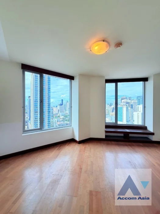 5  3 br Condominium For Sale in Ploenchit ,Bangkok BTS Ploenchit at All Seasons Mansion AA31909