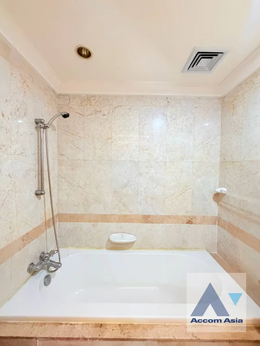 15  3 br Condominium For Sale in Ploenchit ,Bangkok BTS Ploenchit at All Seasons Mansion AA31909