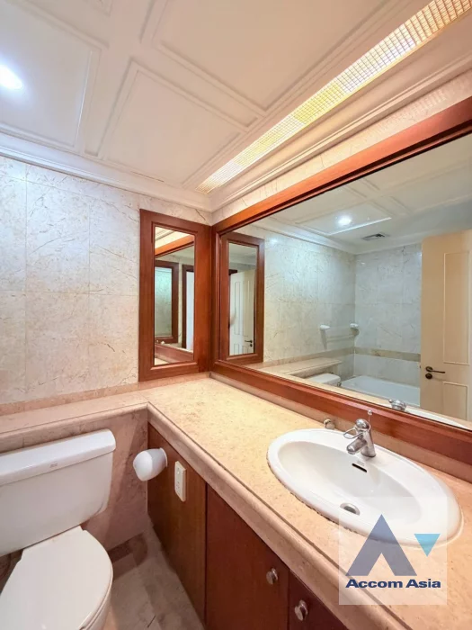 13  3 br Condominium For Sale in Ploenchit ,Bangkok BTS Ploenchit at All Seasons Mansion AA31909