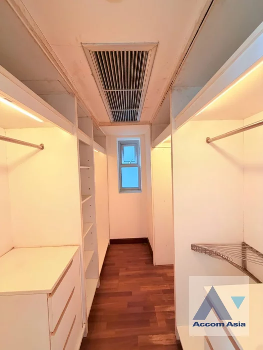 11  3 br Condominium For Sale in Ploenchit ,Bangkok BTS Ploenchit at All Seasons Mansion AA31909