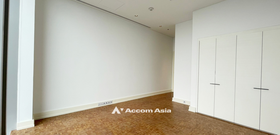 18  3 br Condominium For Sale in Silom ,Bangkok BTS Chong Nonsi at The Ritz Carlton Residences AA31939