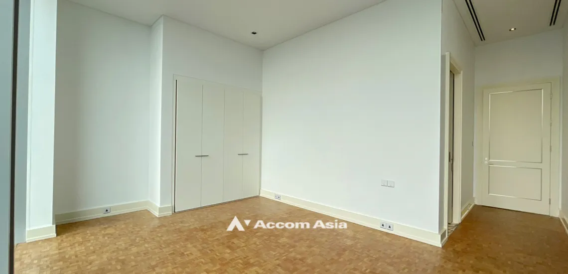 19  3 br Condominium For Sale in Silom ,Bangkok BTS Chong Nonsi at The Ritz Carlton Residences AA31939