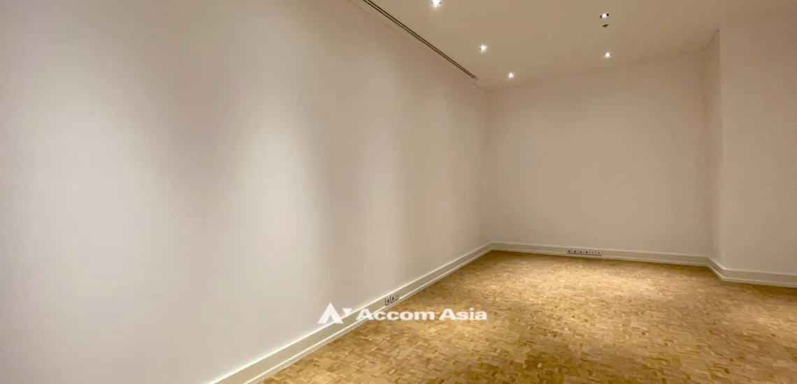 25  3 br Condominium For Sale in Silom ,Bangkok BTS Chong Nonsi at The Ritz Carlton Residences AA31939