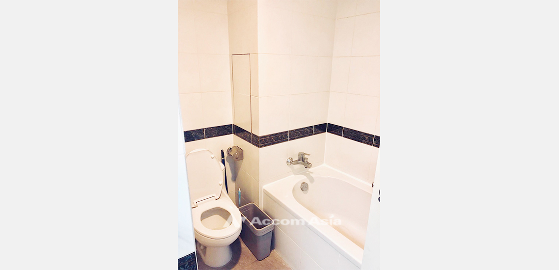 6  1 br Condominium For Rent in Ploenchit ,Bangkok BTS Chitlom at Baan Na Varang AA31950