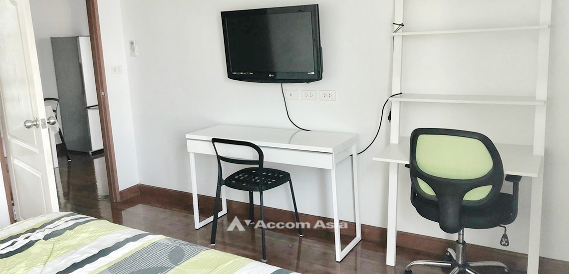 4  1 br Condominium For Rent in Ploenchit ,Bangkok BTS Chitlom at Baan Na Varang AA31950