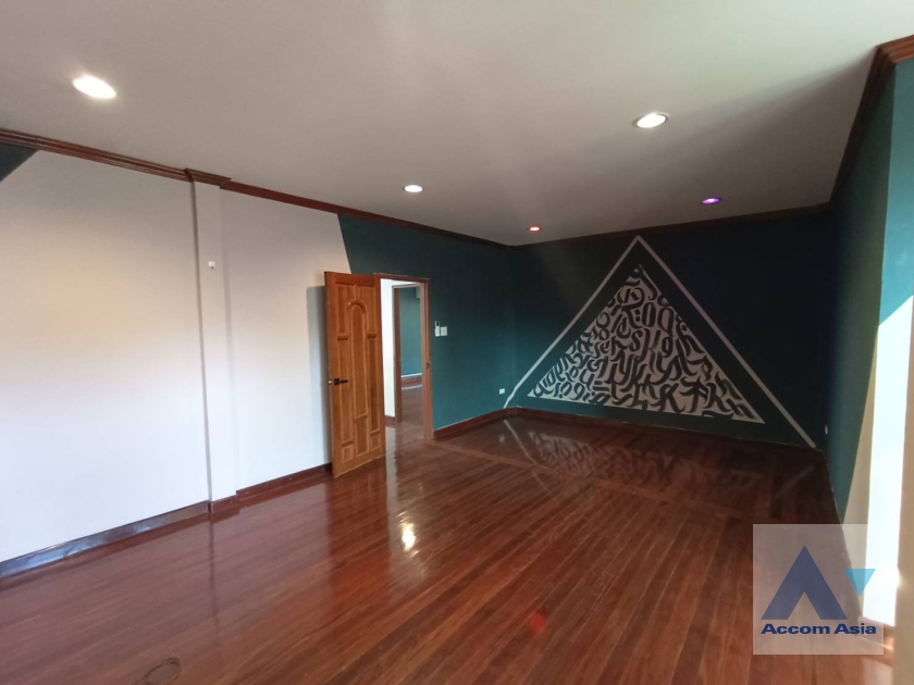 44  4 br House for rent and sale in Pattanakarn ,Bangkok BTS On Nut AA31952