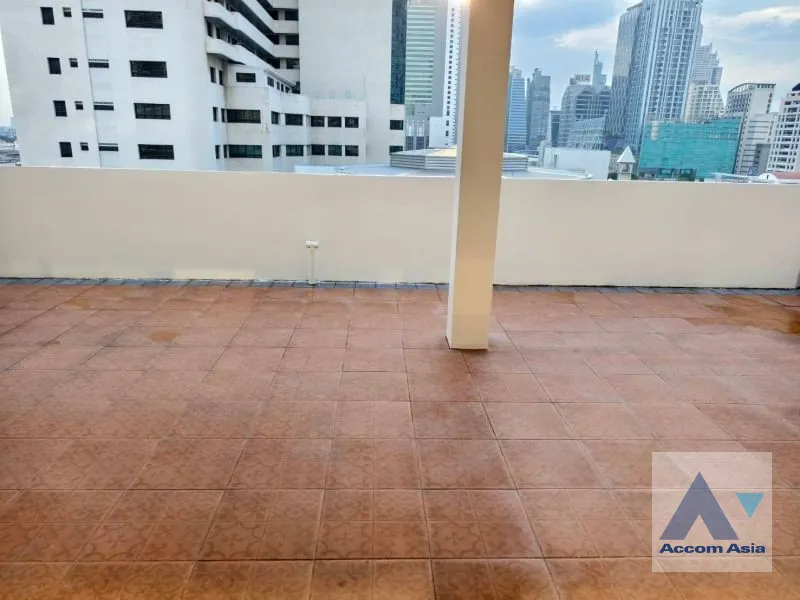 unitPet friendly |  2 Bedrooms  Apartment For Rent in Sathorn, Bangkok  near BTS Surasak (AA31977)