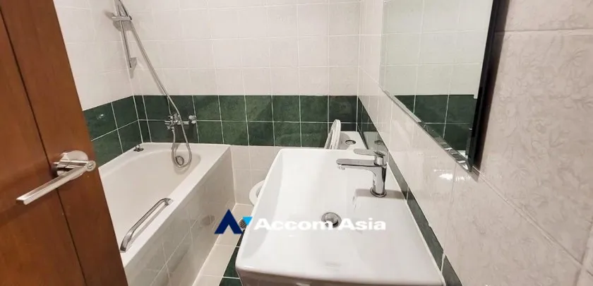 15  2 br Condominium For Rent in Sukhumvit ,Bangkok BTS Thong Lo at United Tower AA32027