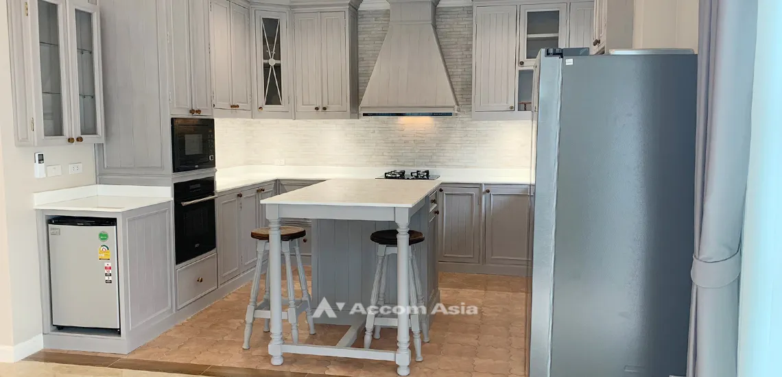 5  4 br House For Rent in Bang Na ,Bangkok  at Fantasia Villa 4 AA32058