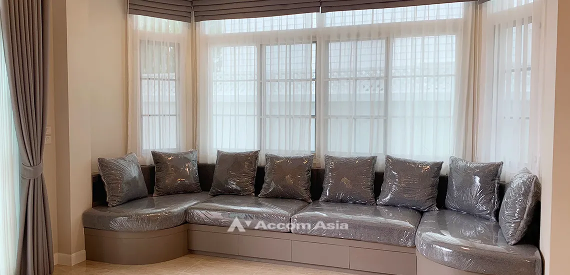  1  4 br House For Rent in Bang Na ,Bangkok  at Fantasia Villa 4 AA32058