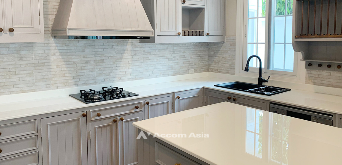 6  4 br House For Rent in Bang Na ,Bangkok  at Fantasia Villa 4 AA32058