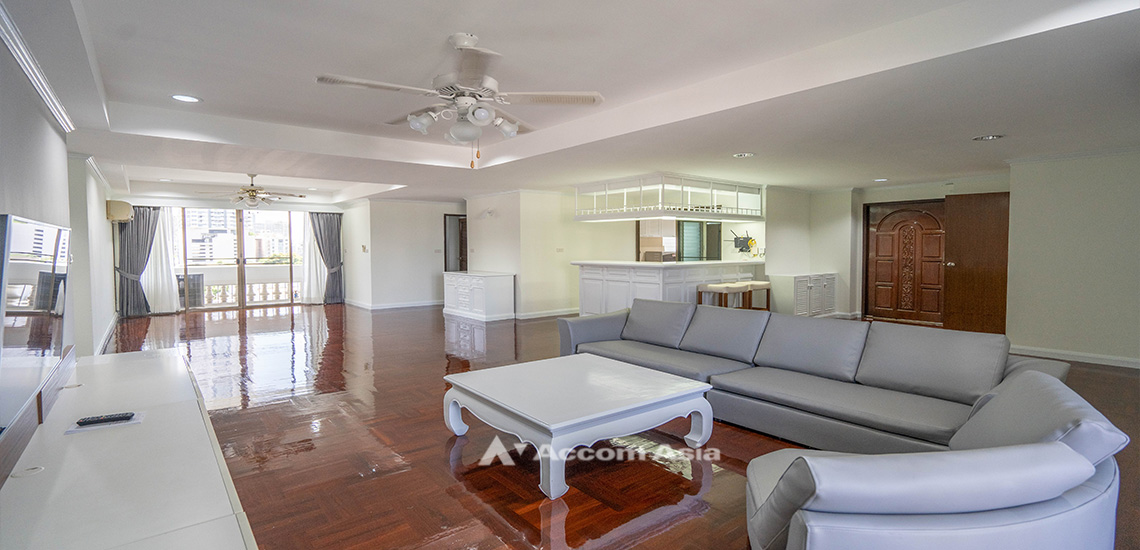  1  3 br Apartment For Rent in Sukhumvit ,Bangkok BTS Thong Lo at Charming apartment AA32059