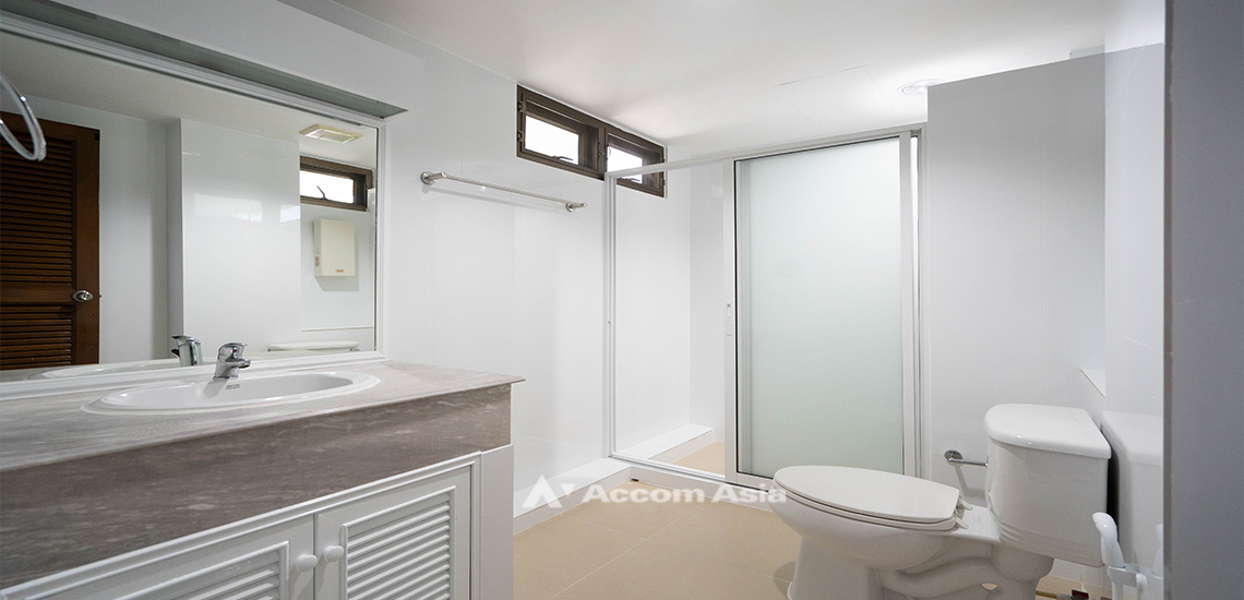 14  3 br Apartment For Rent in Sukhumvit ,Bangkok BTS Thong Lo at Charming apartment AA32059