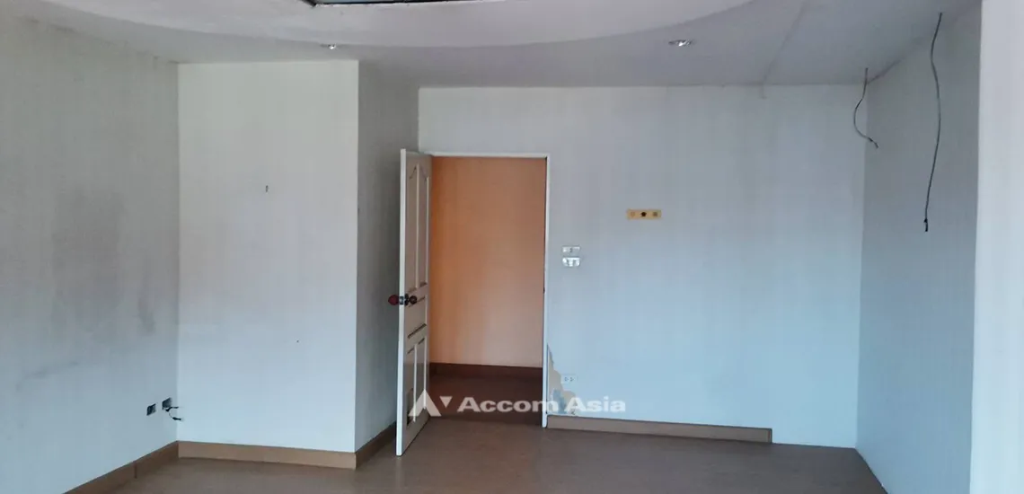 unitHome Office |  House For Rent in Ratchadaphisek, Bangkok  (AA32061)