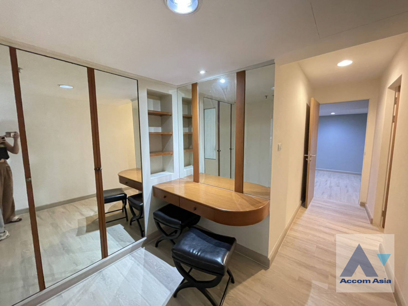 17  3 br Condominium For Rent in Sukhumvit ,Bangkok BTS Phrom Phong at Baan Suanpetch AA32076