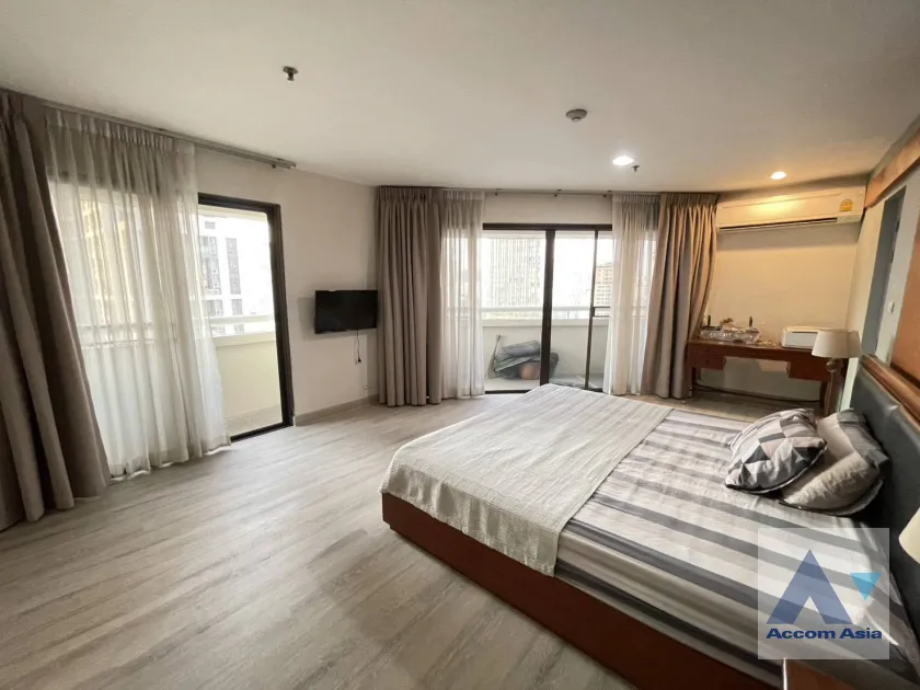 13  3 br Condominium For Rent in Sukhumvit ,Bangkok BTS Phrom Phong at Baan Suanpetch AA32076