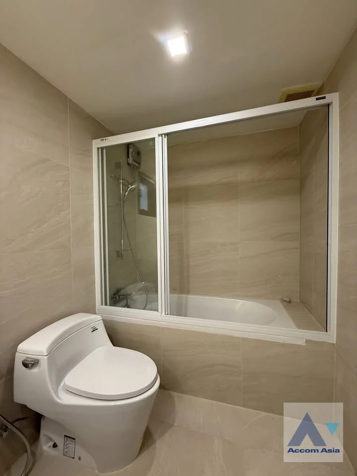 8  3 br Condominium for rent and sale in Sukhumvit ,Bangkok BTS Thong Lo at Top View AA32109