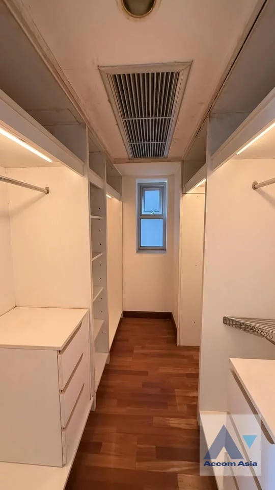 7  3 br Condominium For Sale in Ploenchit ,Bangkok BTS Ploenchit at All Seasons Mansion AA32150