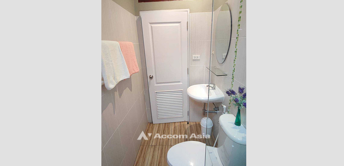 10  2 br Townhouse For Rent in Sukhumvit ,Bangkok BTS Thong Lo AA32152