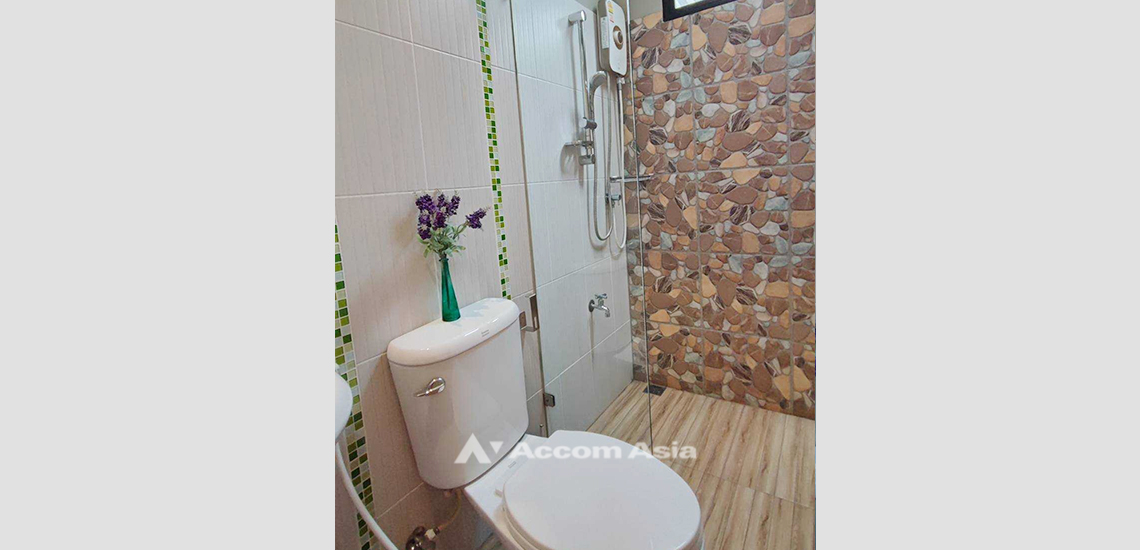 12  2 br Townhouse For Rent in Sukhumvit ,Bangkok BTS Thong Lo AA32152