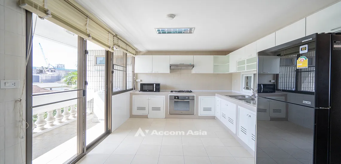  1  2 br Apartment For Rent in Sukhumvit ,Bangkok BTS Thong Lo at Charming apartment AA32154