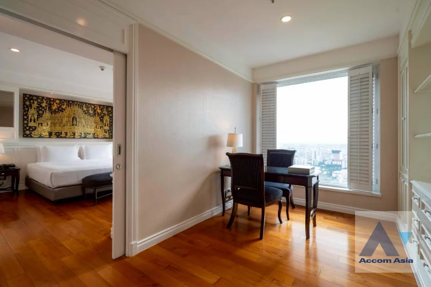 5  3 br Apartment For Rent in Ploenchit ,Bangkok BTS Ratchadamri at Thai Contemporary Place AA32160
