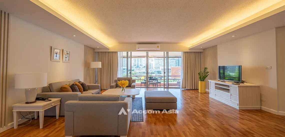 unit 2 Bedrooms  Apartment For Rent in Sukhumvit, Bangkok  near BTS Nana (AA32161)