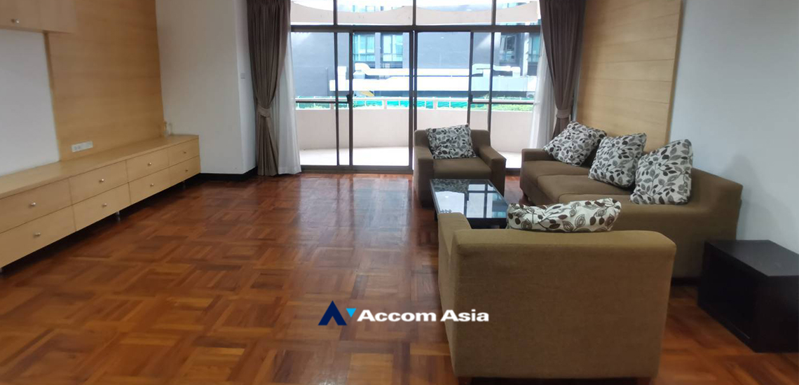  1  3 br Apartment For Rent in Sukhumvit ,Bangkok BTS Nana at Low rise and Peaceful AA32164