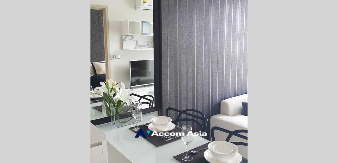 unit 1 Bedroom  Condominium For Rent & Sale in Sukhumvit, Bangkok  near BTS Ekkamai (AA32173)
