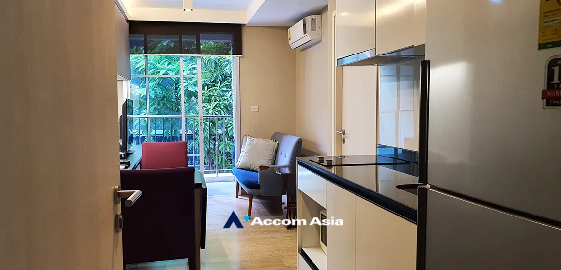 unit 1 Bedroom  Condominium For Sale in Sukhumvit, Bangkok  near BTS Phrom Phong (AA32181)