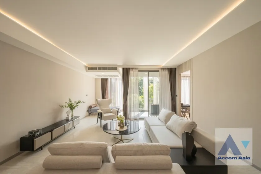 unit 3 Bedrooms  Condominium For Rent & Sale in Sukhumvit, Bangkok  near MRT Sukhumvit - BTS Asok (AA32189)