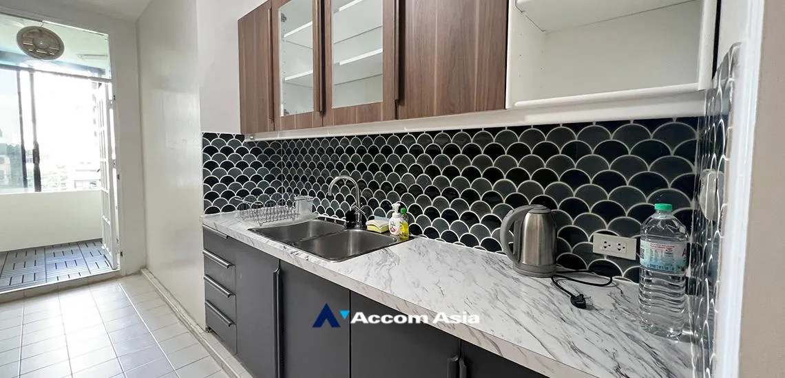 11  3 br Apartment for rent and sale in Ploenchit ,Bangkok BTS Chitlom at Heart of Langsuan - Privacy AA32211