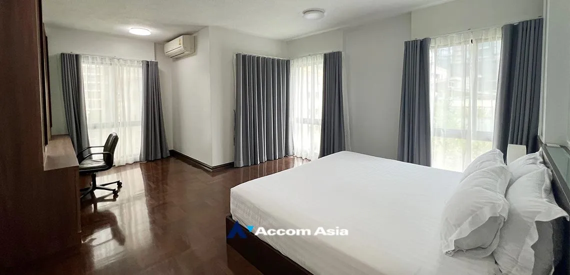 18  3 br Apartment for rent and sale in Ploenchit ,Bangkok BTS Chitlom at Heart of Langsuan - Privacy AA32211