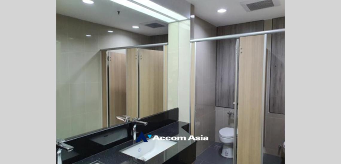  1  Studio Office Space For Rent in Silom ,Bangkok BTS Chong Nonsi at Sathorn Thani AA32261