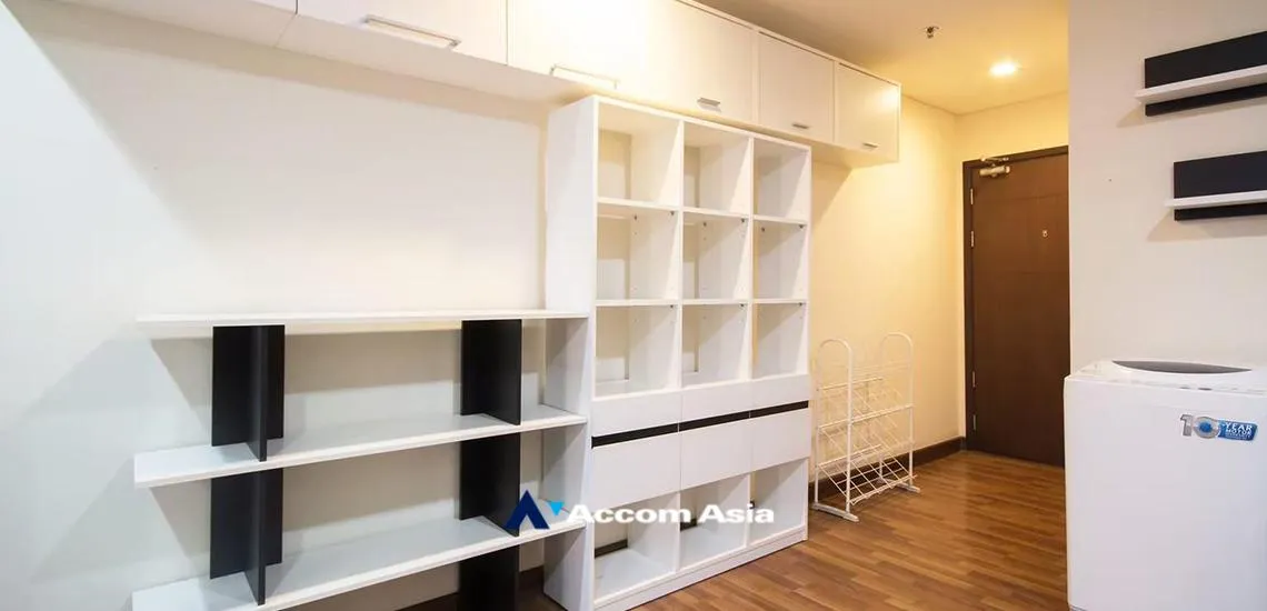 unit 1 Bedroom  Condominium For Rent in Sukhumvit, Bangkok  near BTS Phra khanong (AA32284)