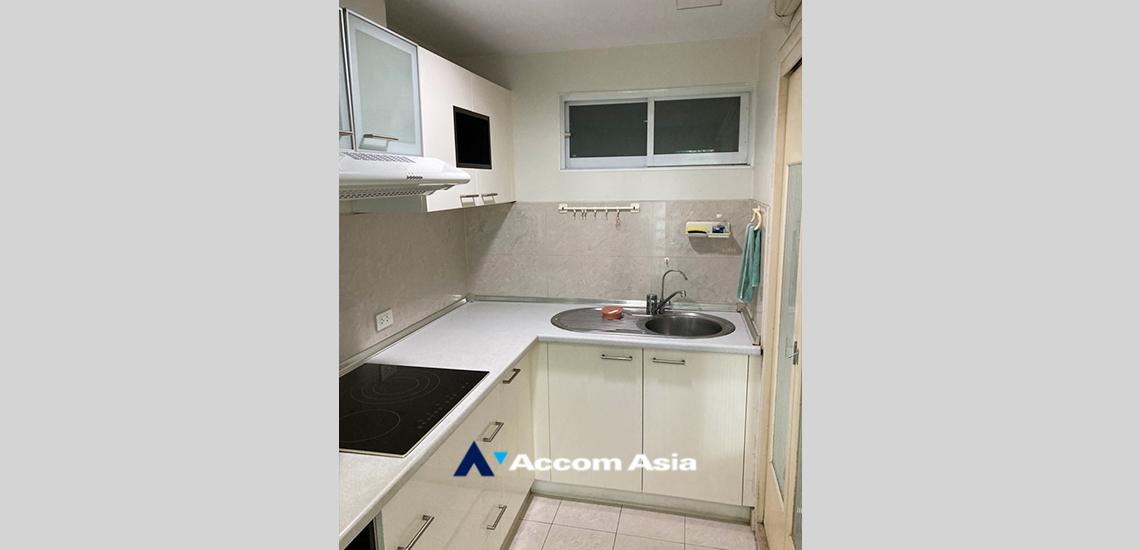 unit 2 Bedrooms  Condominium For Rent in Sukhumvit, Bangkok  near BTS Phrom Phong (AA32306)