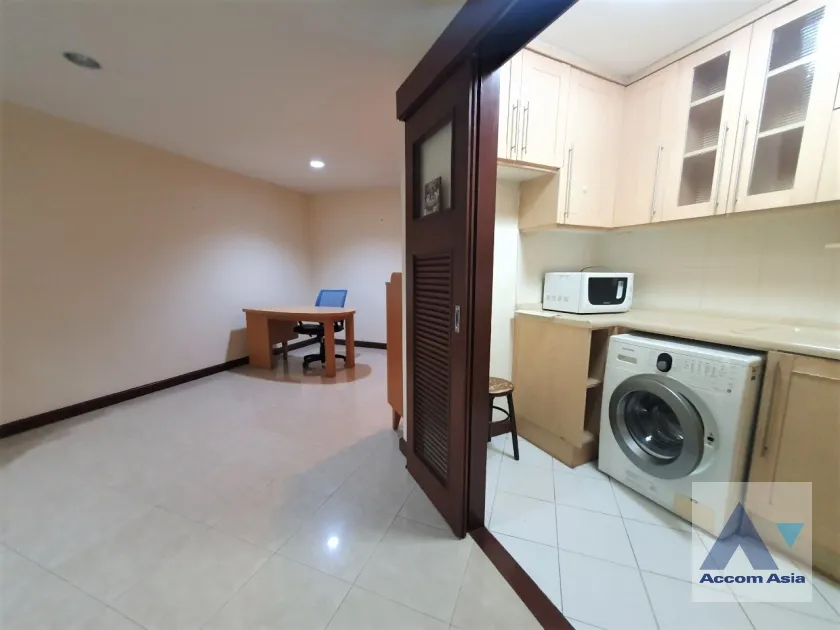 unitRiver Heaven Condominium